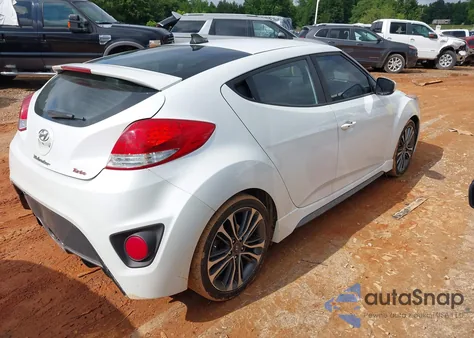 2016 Hyundai Veloster Turbo z USA, uszkodzony, nr VIN KMHTC6AE0GU293981